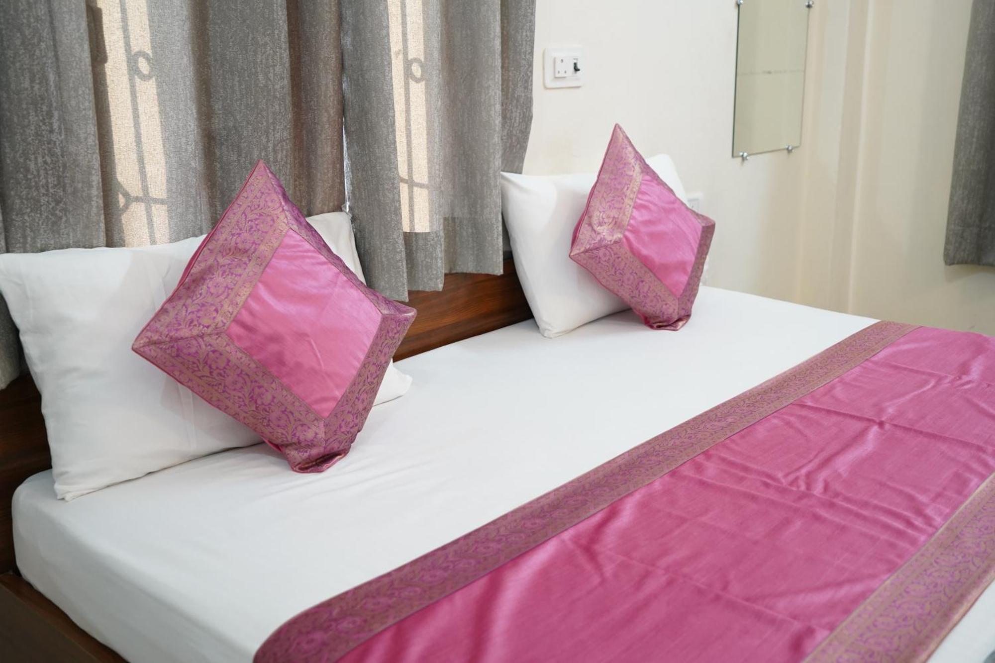 Kashi Paradise Stay Varanasi Esterno foto