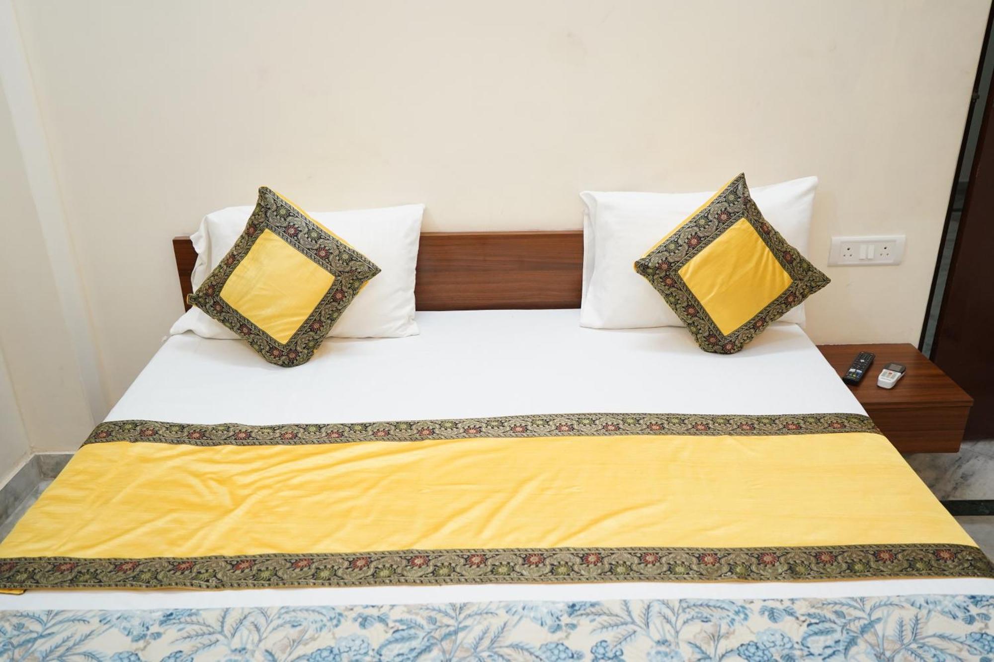 Kashi Paradise Stay Varanasi Esterno foto