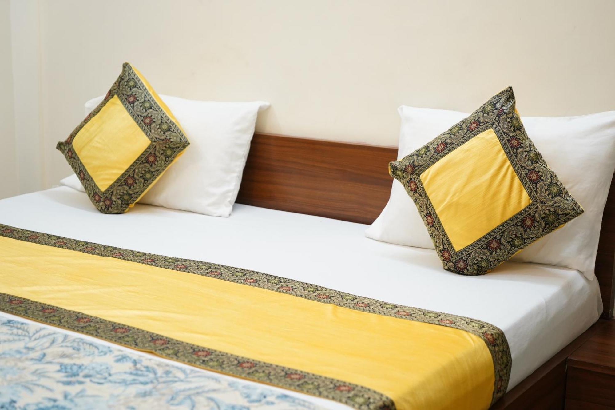 Kashi Paradise Stay Varanasi Esterno foto